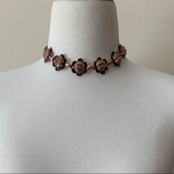 VTG Burnished Copper Mod Flowers Choker Necklace - Picture 3 of 5